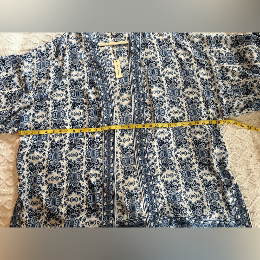 New! Max Studio Designer Blue & White Printed Kimono Cardigan size 2X - Picture 16 of 16
